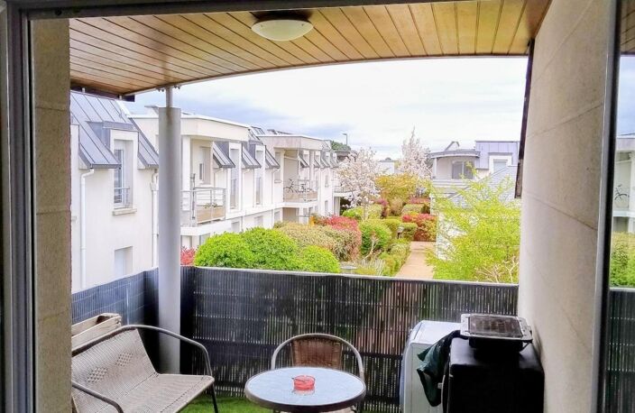 Appartement avec grand balcon et piscine — photo 4