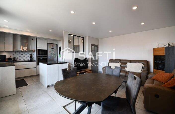 Grand appartement de cinq pièces ! Ravalement réglé par les propriétaires ! Trés beau niveau de finitions! — photo 2