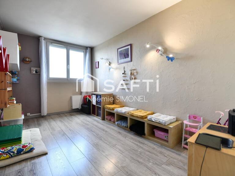 Grand appartement de cinq pièces ! Ravalement réglé par les propriétaires ! Trés beau niveau de finitions! — photo 1