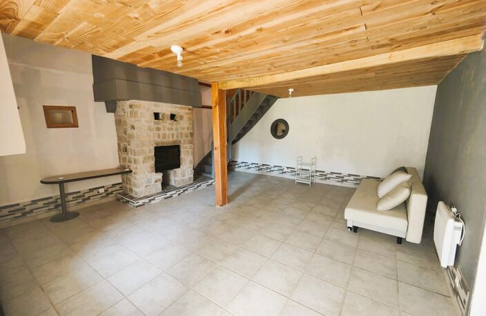 Jolie maison en pierre et en campagne — photo 3