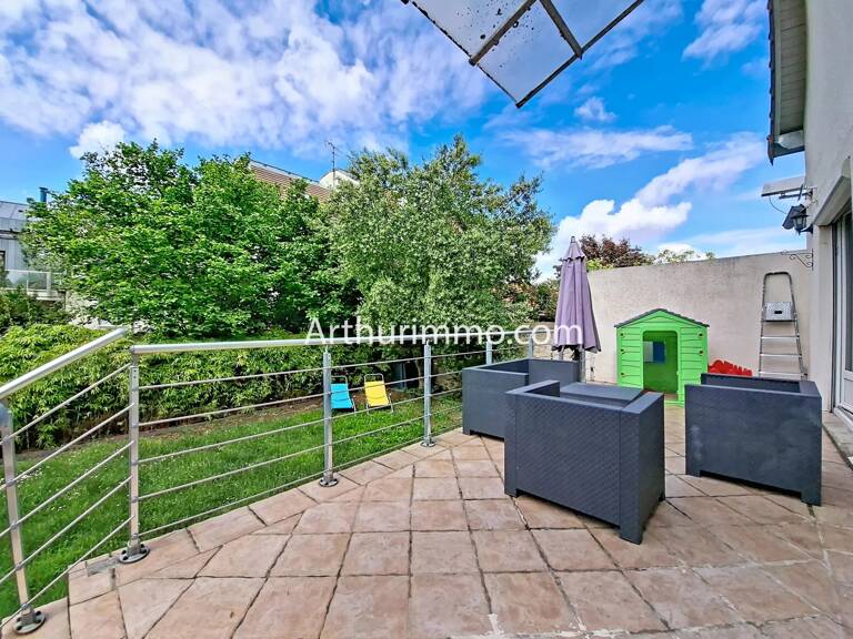 Maison traditionnelle 5 pièces – 105 m² – Limeil-Brévannes — photo 1