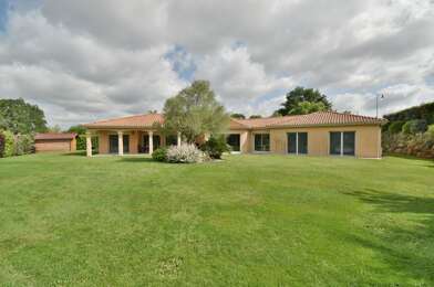 Maison 8 pièces 592800 €