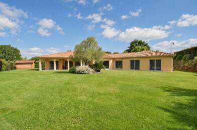 Maison 8 pièces 592800 €