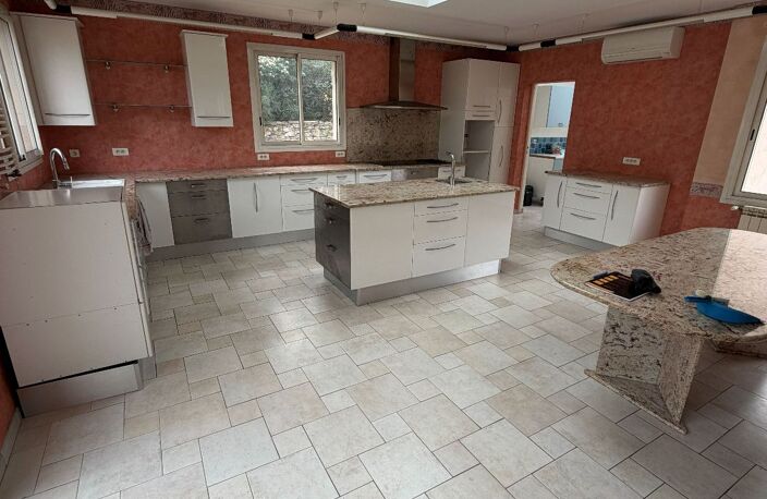 Vente maison 6 pièces 191 m² La Ciotat (13600) — photo 4