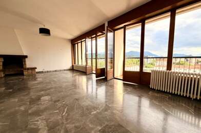 Appartement 4 pièces 147000 €