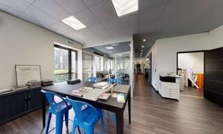 Bureau  167 m² à louer à Limonest (69760)