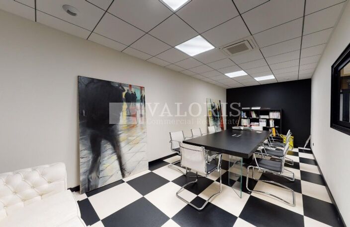 BUREAUX à LOUER — photo 2
