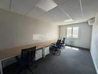 BUREAUX à LOUER — photo 2