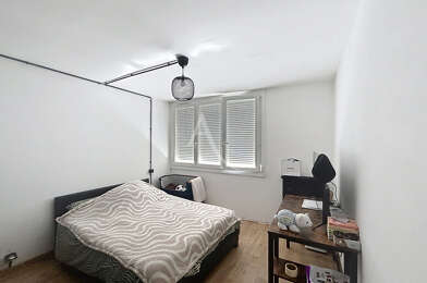 Appartement 4 pièces 153600 €