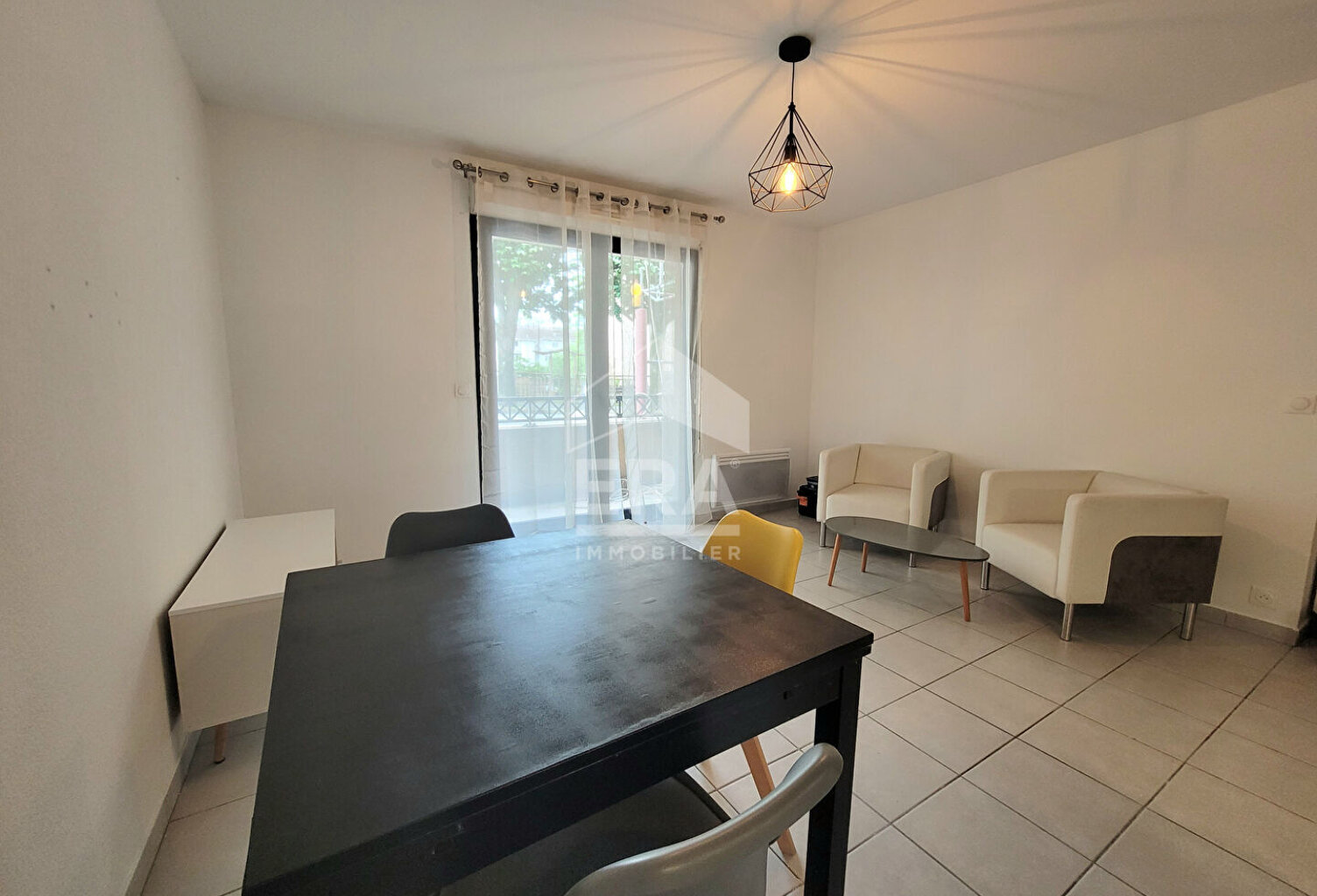 LOCATION ou COLOCATION MEUBLEE - PAU  : Appartement T3 de 55 m² avec parking et balcon — photo 1