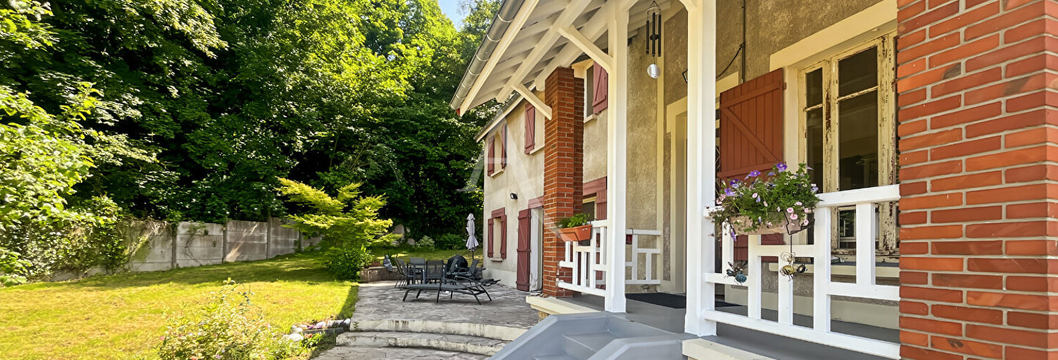 Maison 8 Pièces 199 m² à vendre à Vauréal (95490)