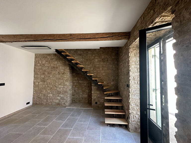 MOURIES : Maison de Village  en pierre complètement rénovée. — photo 1