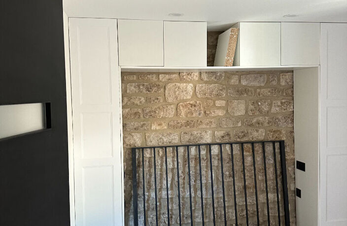 MOURIES : Maison de Village  en pierre complètement rénovée. — photo 4