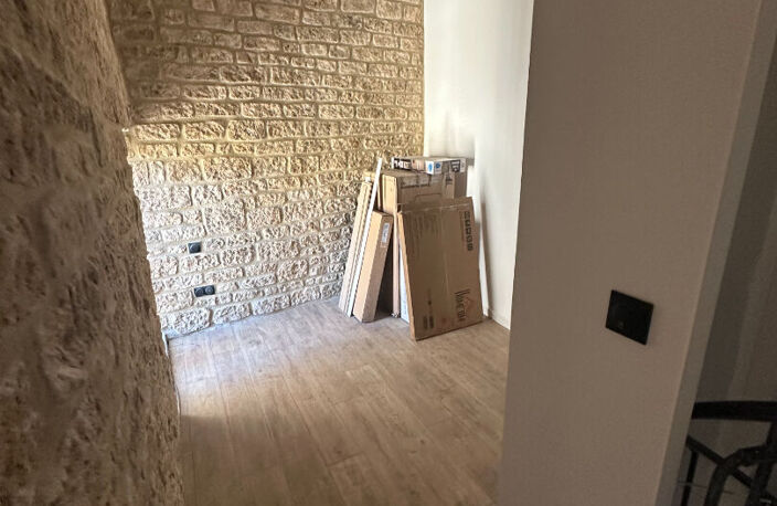 Mouriès : Maison de village en Pierre + cour — photo 5