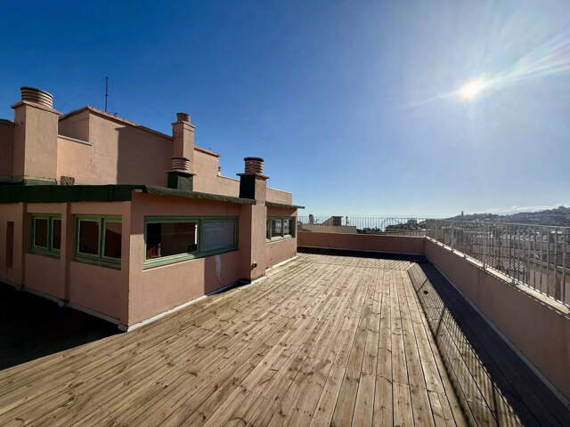 BASTIA Centre - Appartement T4 de 127 m² avec Atelier et Terrasse de 80 m² — photo du bien