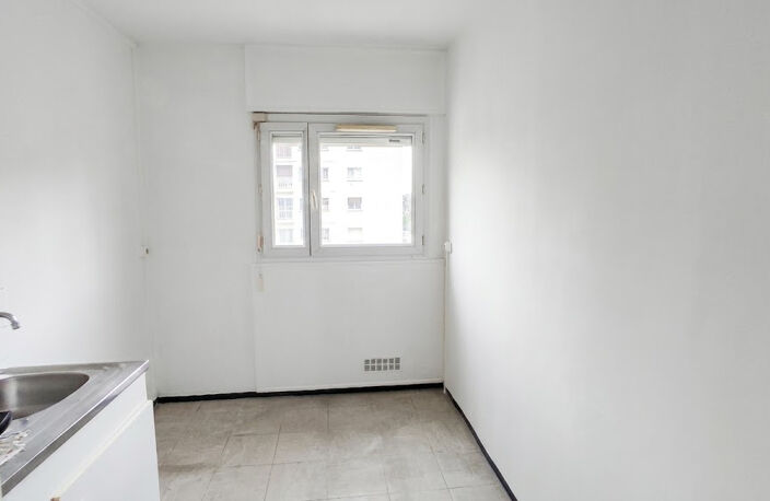 APPARTEMENT PROCHE CENTRE VILLE — photo 2