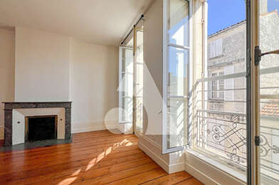 Appartement 5 pièces 823 €