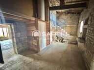 ANCIEN CORPS DE FERME A BENET A RENOVER ! — photo 3