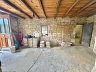 ANCIEN CORPS DE FERME A BENET A RENOVER ! — photo 4