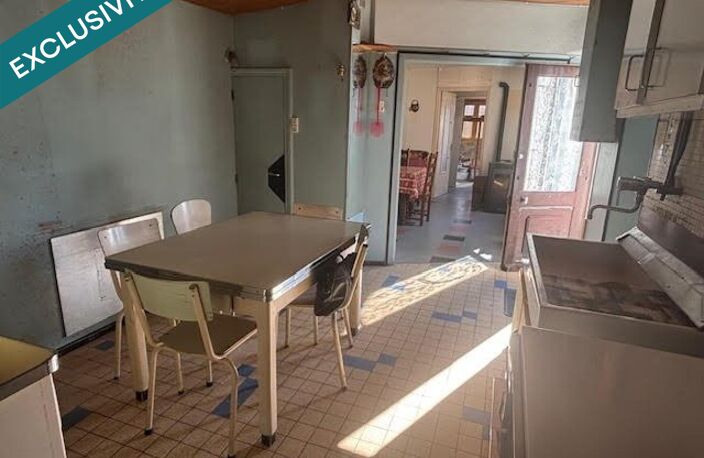 Longère à rénover + 137m² d'atelier — photo 4