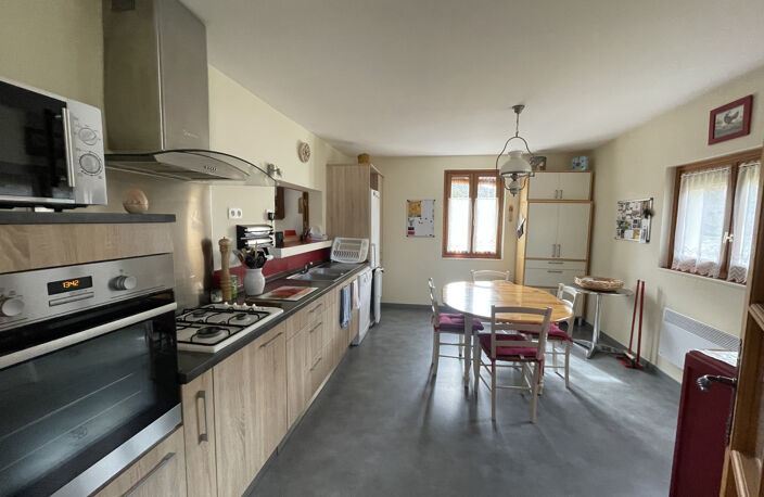 A 5 min de RIEUPEYROUX : MAISON MITOYENNE AVEC TERRAIN — photo 4