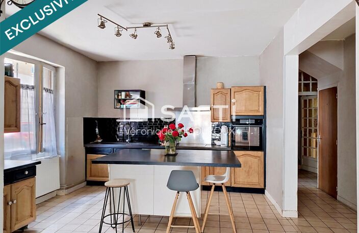 Grande maison de ville à deux pas des commodités — photo 2