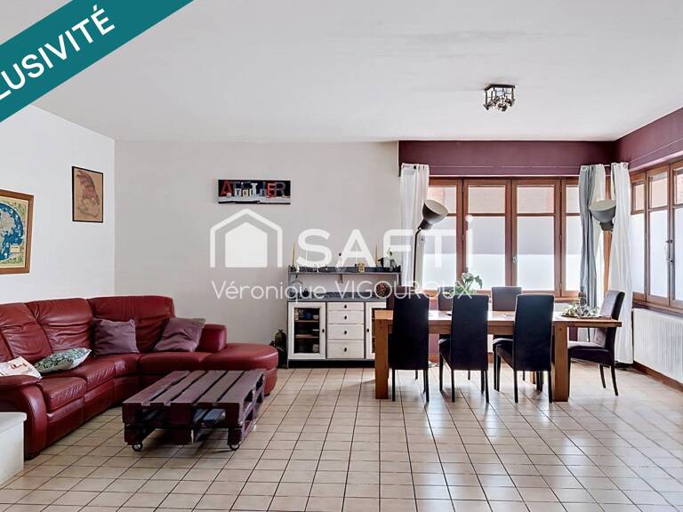 Grande maison de ville à deux pas des commodités — photo 1
