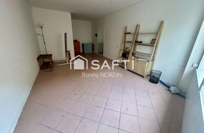 Immeuble 200 m2 Un local commercial + 2 Appartements + — photo 3