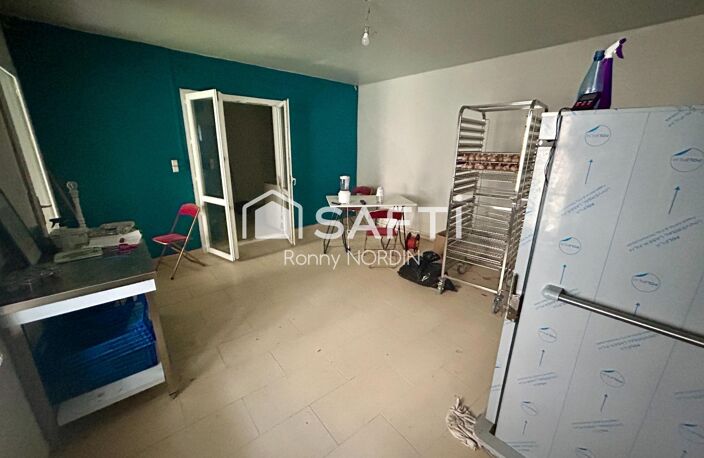 Immeuble 200 m2 Un local commercial + 2 Appartements + — photo 5