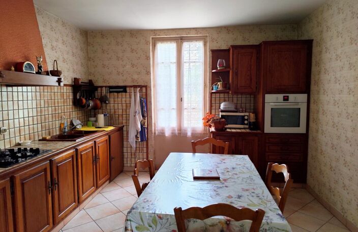 Ferme T4 avec des dépendances — photo 3