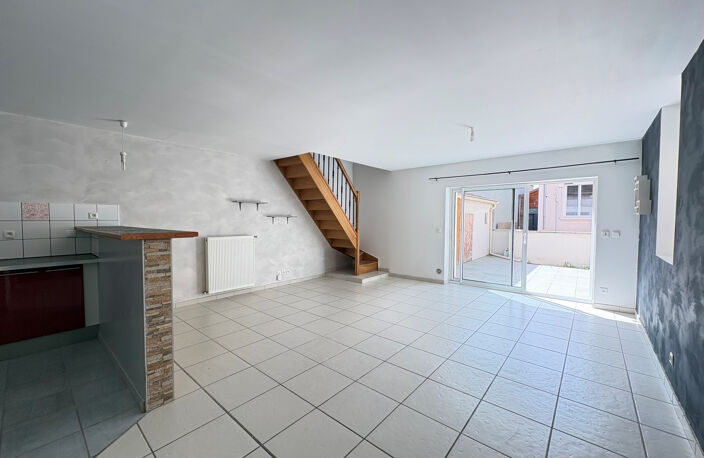 Roanne centre, proche gare, Appartement de Type 2 en duplex — photo 3