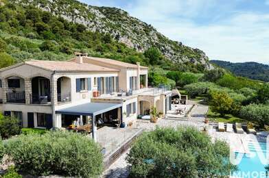 Maison 9 pièces 877000 €