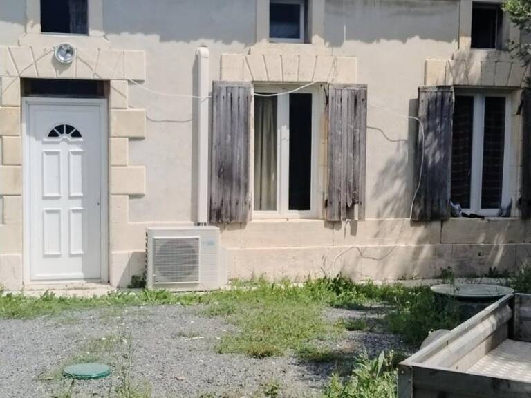 Une maison pleine de charme à SONNAC 17160, ideale pour les amateur de belles batisses qui seront aménager le lieu. — photo 1