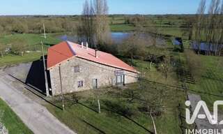 Commerce  190 m² à vendre à Gourgé (79200)
