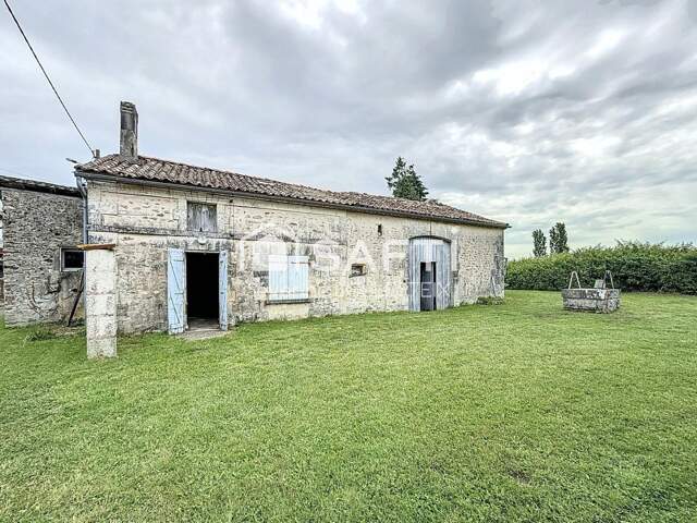 Maison en pierre — photo du bien