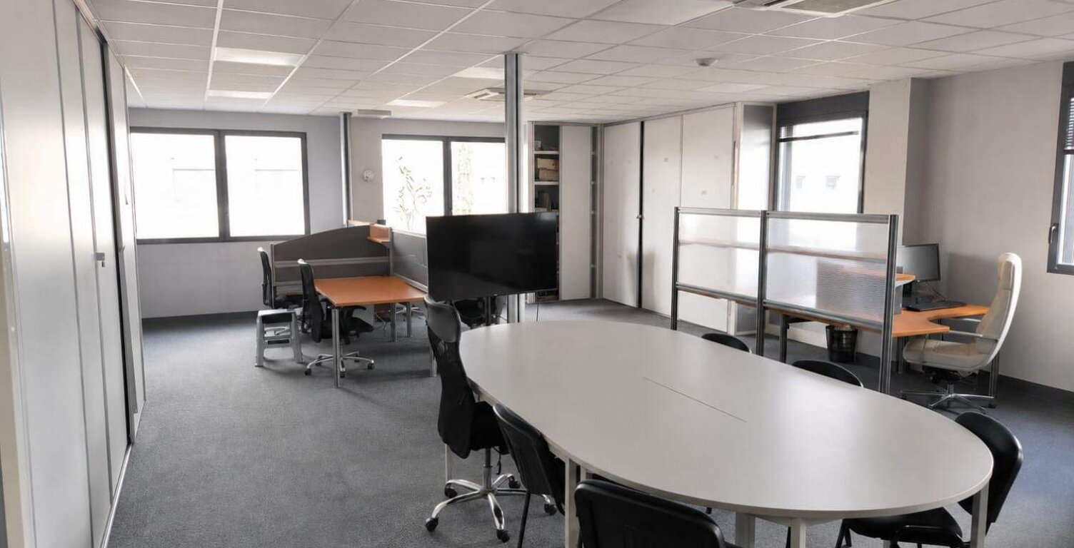 Location Bureaux 430 m&sup2; — photo 1