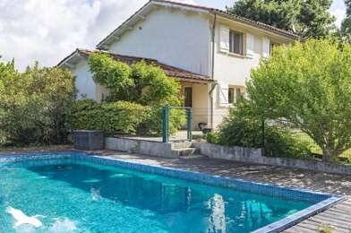 Maison 9 pièces 415000 €