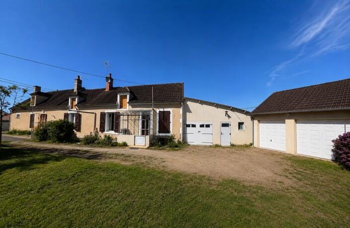 Vente maison 5 pièces 114 m² Saint-Amand-Montrond (18200) — photo 5