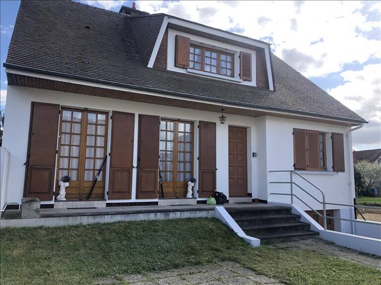 Villa de 5 pièces principales — photo 1