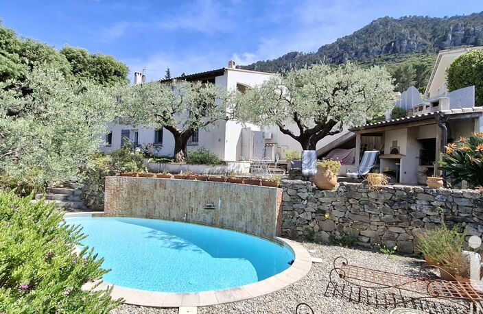 Vente Maison/villa 7 pièces — photo 2