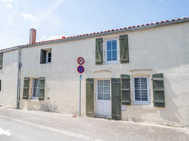 Maison de bourg de 6 pièces principales — photo du bien