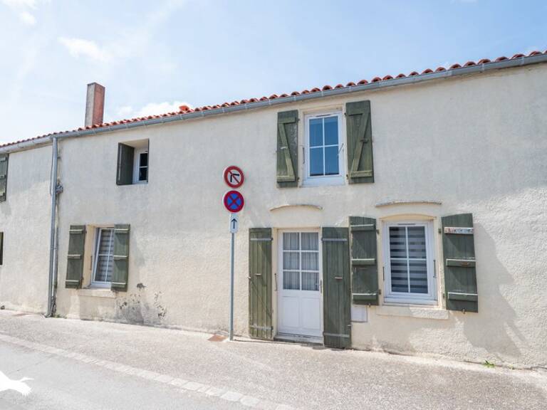 Maison de bourg de 6 pièces principales — photo 1