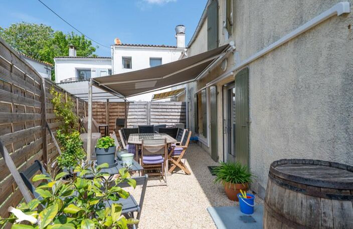 Maison de bourg de 6 pièces principales — photo 2