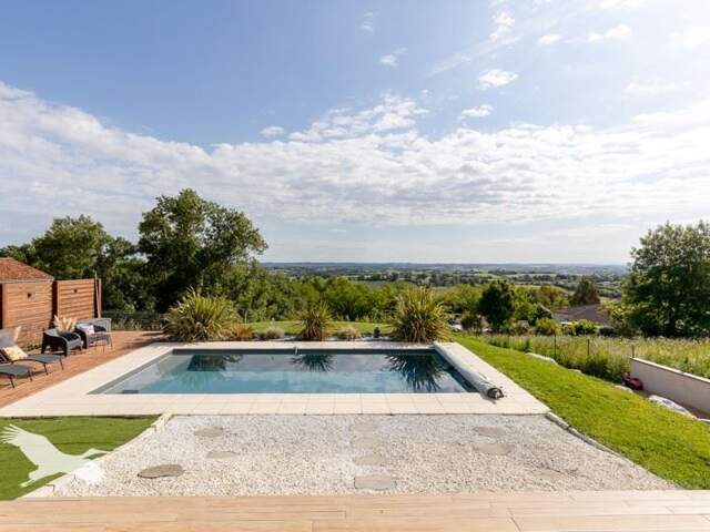 Villa de 6 pièces principales — photo du bien