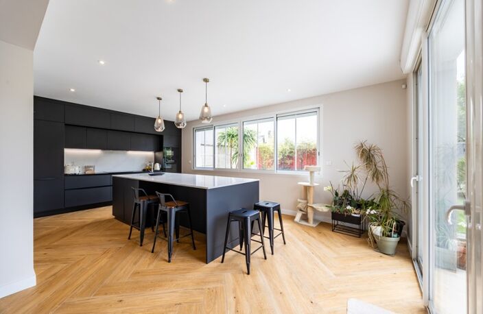 Maison art déco de 7 pièces principales — photo 3