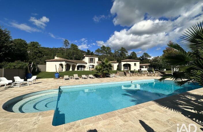 Vente Maison/villa 8 pièces — photo 2