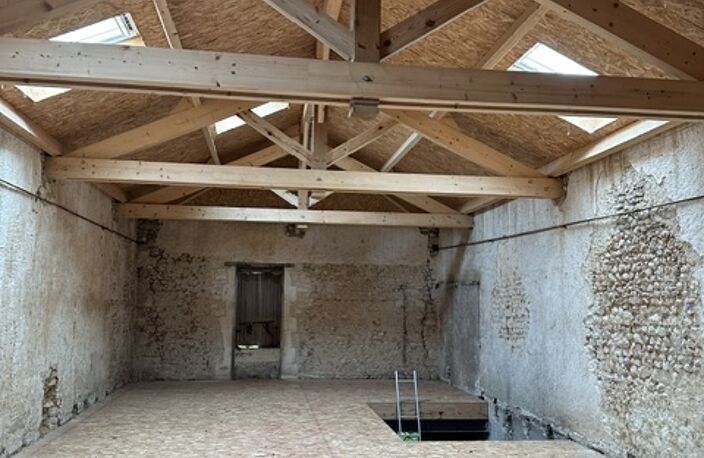 Vente Grange 2 pièces — photo 2