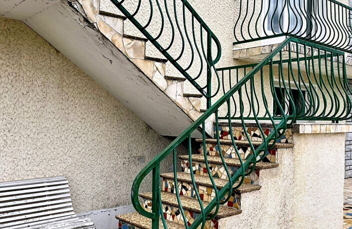 Vente Maison/villa 6 pièces — photo 2