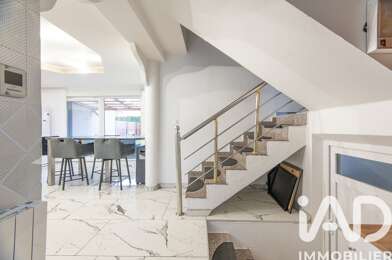 Maison 5 pièces 289000 €