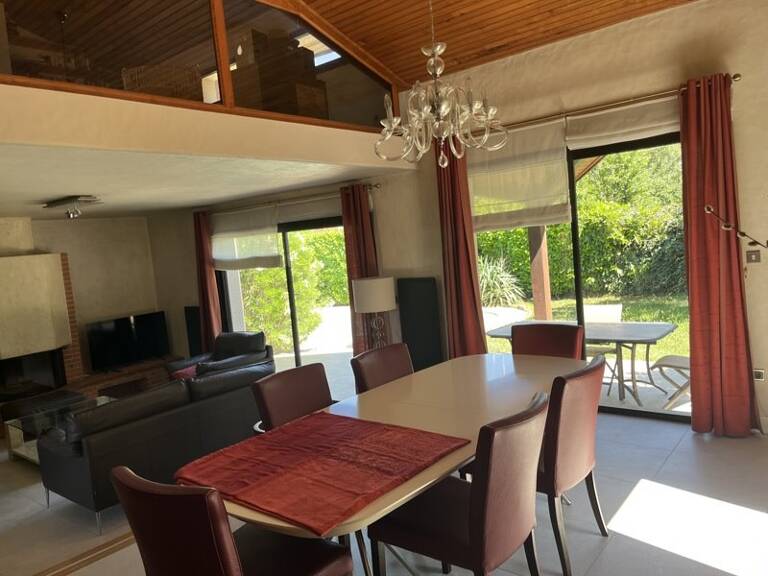 Villa de 5 pièces principales — photo 1